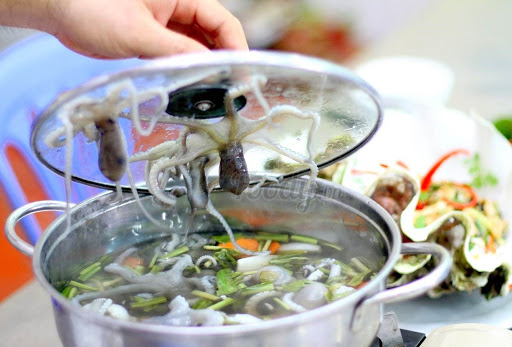 Đặt tiệc tất niên ở đâu tại TPHCM