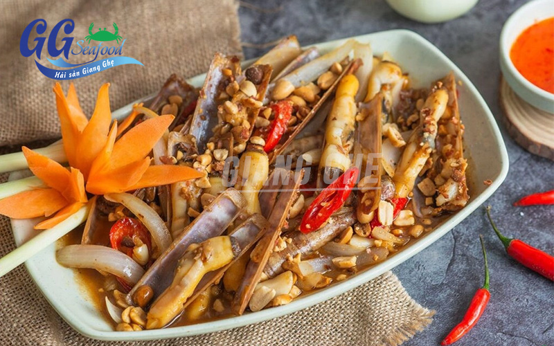 ốc móng tay xào me