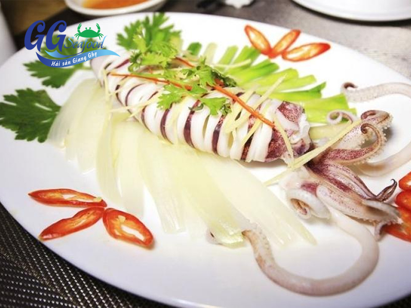 Mực lá hấp hành gừng