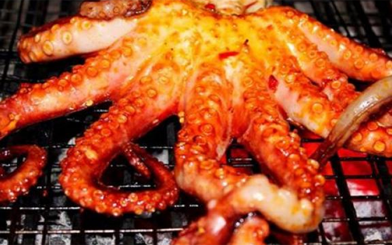 Bạch tuộc nướng muối ớt