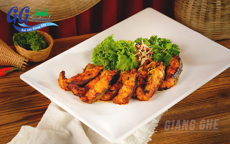 cá tầm nướng muối ớt tại giang ghẹ