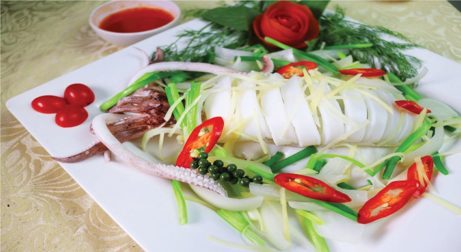 mực lá hấp hành gừng